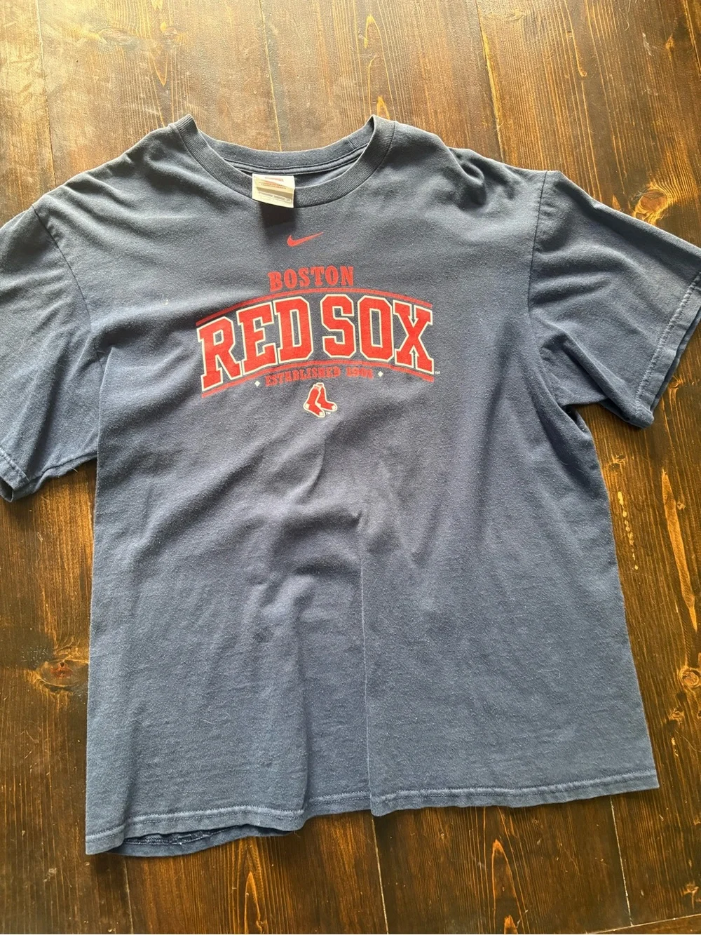 Vintage Nike Navy and Red Boston Red Sox Graphic Tee